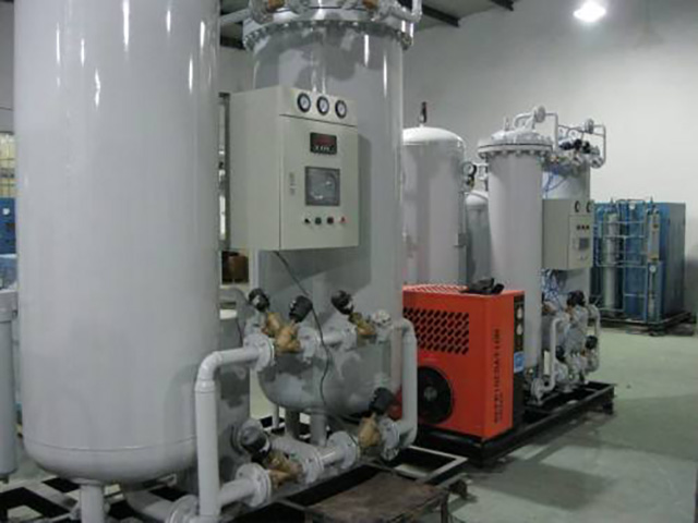 上海制氮机厂家：制氮机在化工行业的应用如何保证安全？